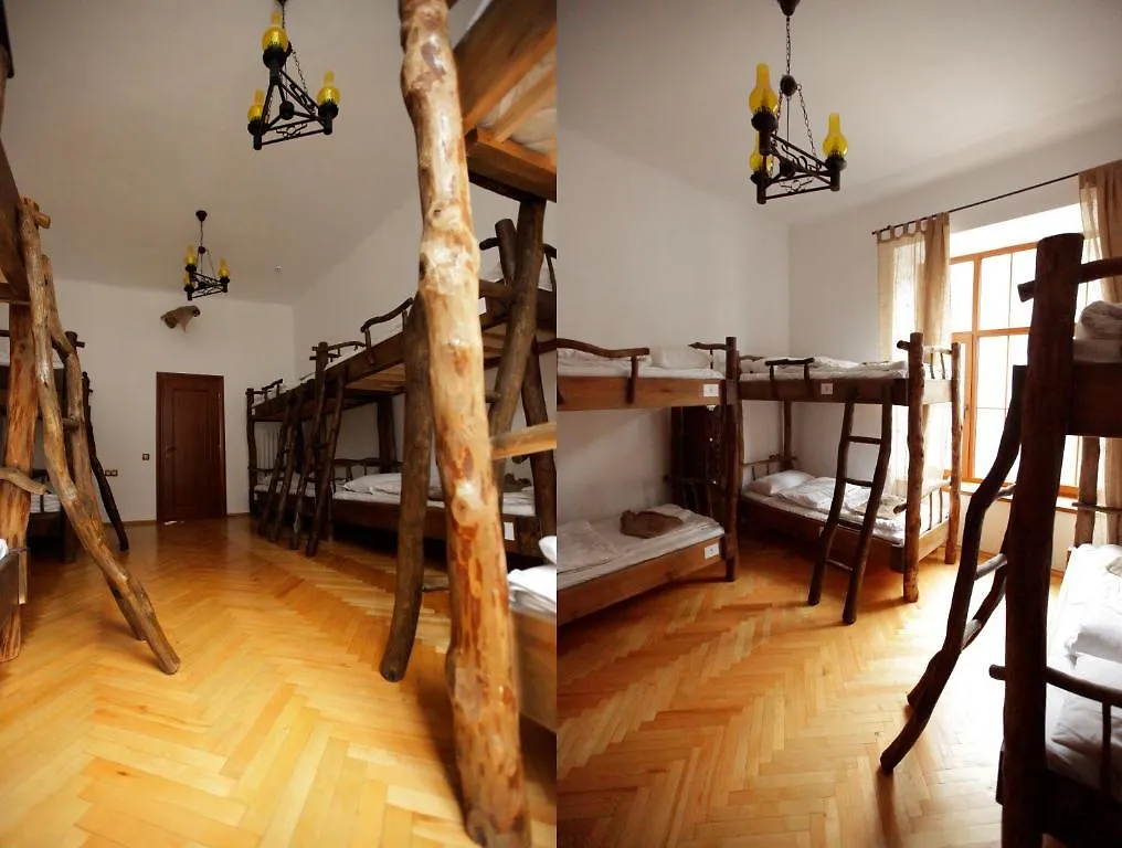 **  GHOSTel - Medieval Hostel Lviv Oekraïne